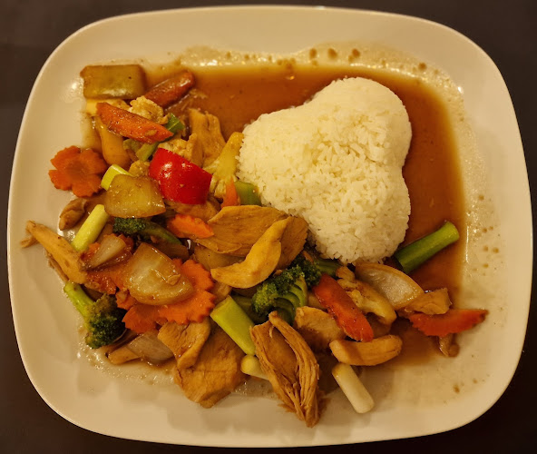 Comentarii opinii despre Suriwong Thai Food