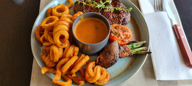 Café Bondestuen - Gastronomi og hotelvirksomhed