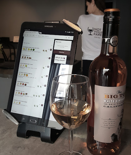 not your USUAL wine bar - København