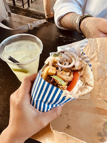 Opinii despre Strangas Gyros - Broens Street Food în København - Gastronomi og hotelvirksomhed