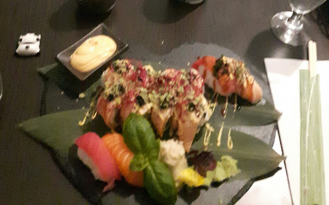 RS Sushi & Thai - Gastronomi og hotelvirksomhed