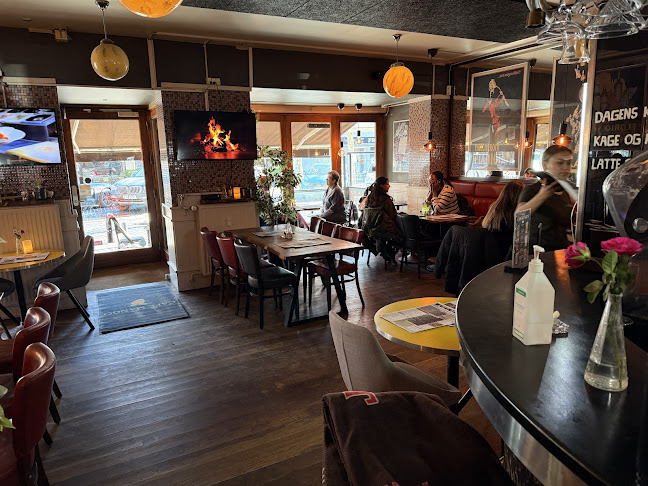 Comentarii opinii despre Café Mango