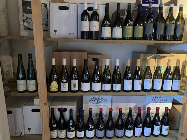 Den Flaskehalsen Peger på - Østermarie