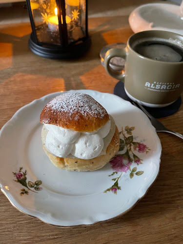 Comentarii opinii despre Jumbo Bakery