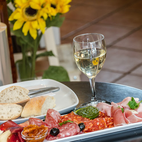 Italianissimo - Gastronomi og hotelvirksomhed