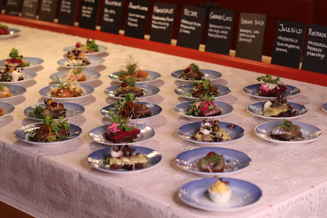 Café & Ølhalle "1892" - Gastronomi og hotelvirksomhed