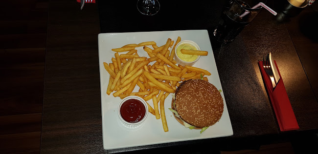 Lystrup Café & Familierestaurant - Gastronomi og hotelvirksomhed