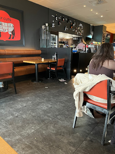 Jensens Bøfhus - Gastronomi og hotelvirksomhed