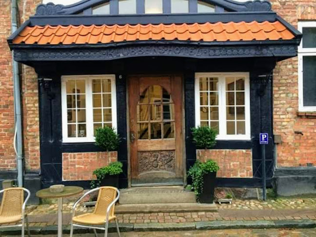 Klubben 1811 - Gastronomi og hotelvirksomhed