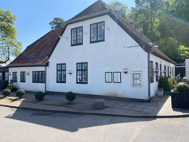 Strandvejen 808, 2930 Klampenborg