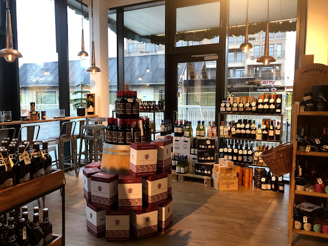 Opinii despre Vinspecialisten Billund Aps în Billund - Gastronomi og hotelvirksomhed