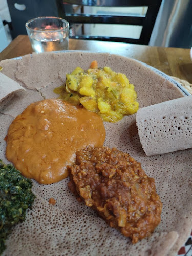 Comentarii opinii despre Injera