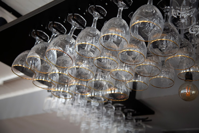 Larsens Bøfhus - Gastronomi og hotelvirksomhed