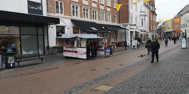 Opinii despre Pølsevogn în Hillerød - Gastronomi og hotelvirksomhed