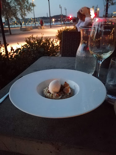 Bistro V - Gastronomi og hotelvirksomhed