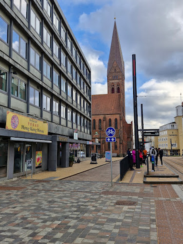 Hong Kong House - Gastronomi og hotelvirksomhed