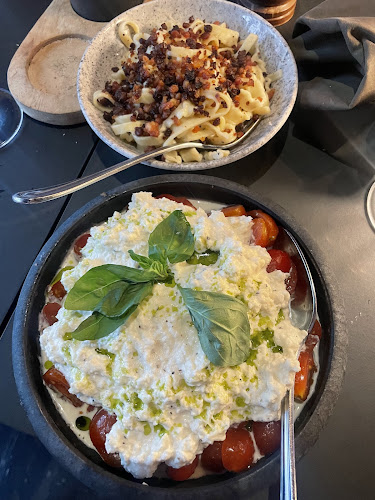 Basso - Gastronomi og hotelvirksomhed