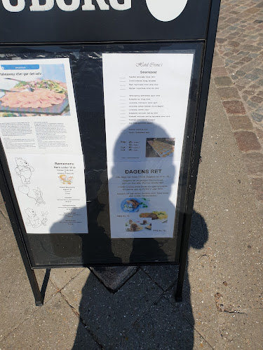 Opinii despre Hotel Crone în Grenaa - Gastronomi og hotelvirksomhed