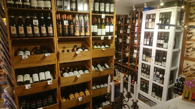 Opinii despre Skjold-Burne Vine în Køge - Gastronomi og hotelvirksomhed