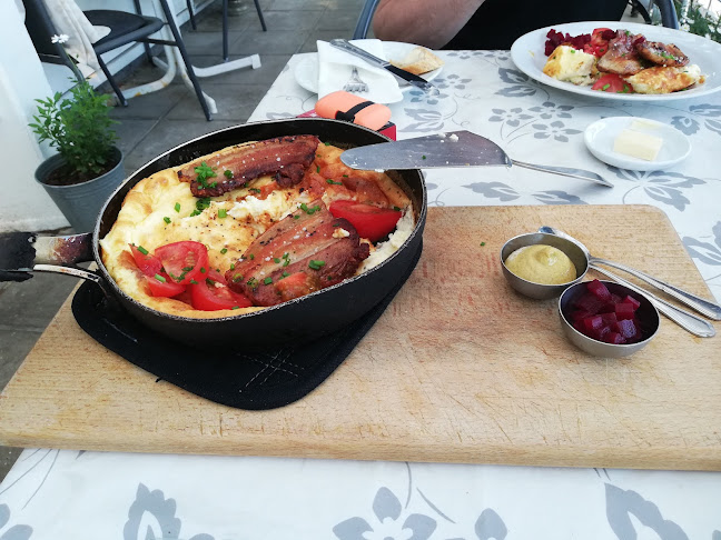 Slotskroen - Gastronomi og hotelvirksomhed