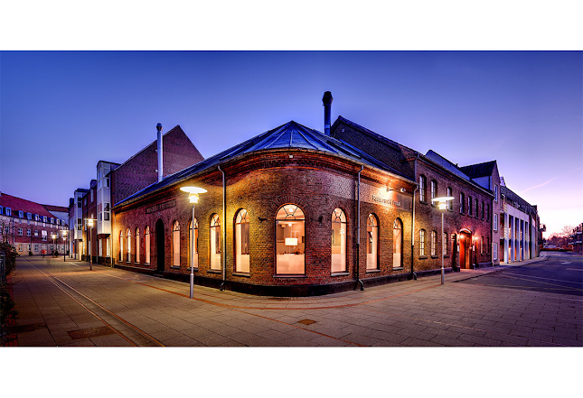 Restaurant JA - Gastronomi og hotelvirksomhed