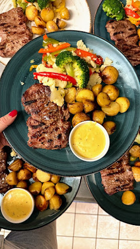 Dianas Steakhouse & Pizzeria - Gastronomi og hotelvirksomhed