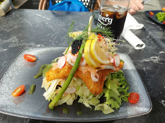 Opinii despre Lynæs Fisk & Steakhouse în Hundested - Gastronomi og hotelvirksomhed