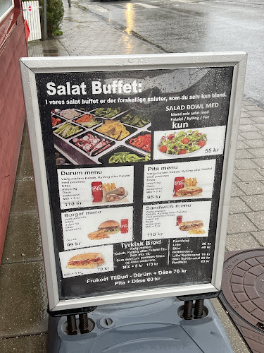 Opinii despre Corner Sandwich og Kebab în Hillerød - Gastronomi og hotelvirksomhed
