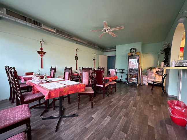 Opinii despre Kina Grill & Mai's Sushi în Hedehusene - Gastronomi og hotelvirksomhed