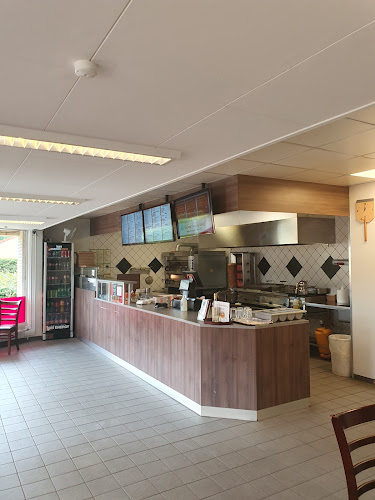 Lindehøj Pizza & Grill - Gastronomi og hotelvirksomhed