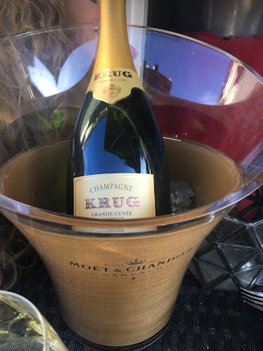 Bubbles Bar - Gastronomi og hotelvirksomhed