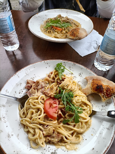 Cafè 2770 - Gastronomi og hotelvirksomhed