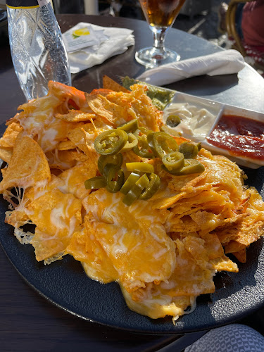 Dronning Louise - Gastronomi og hotelvirksomhed