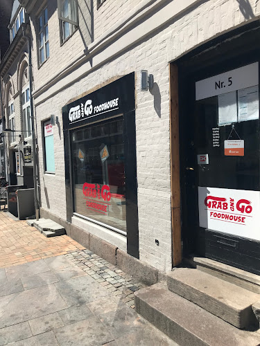 Grab & Go Foodhouse - Gastronomi og hotelvirksomhed