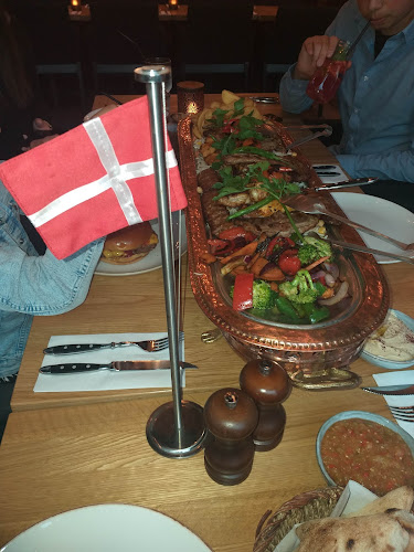 Opinii despre Ahali - Brunch, Mezze & Steaks în København - Gastronomi og hotelvirksomhed