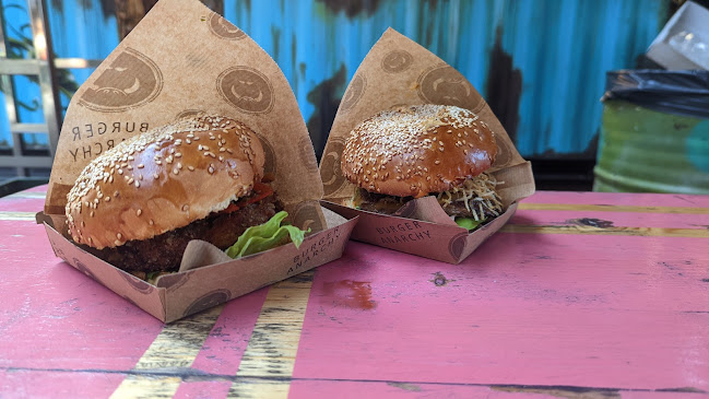 Comentarii opinii despre Burger Anarchy Street food