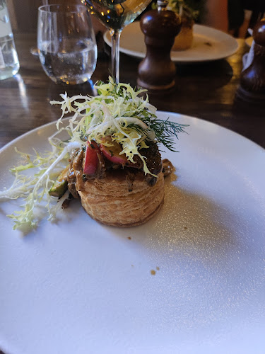 Bistro Dejavú - Gastronomi og hotelvirksomhed