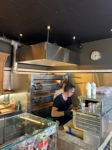 Comentarii opinii despre Itzi Pitzi Pizza