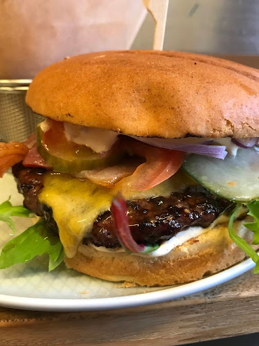 Opinii despre Best Burgers în Herfølge - Gastronomi og hotelvirksomhed