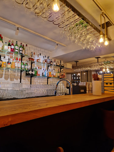 Comentarii opinii despre Cocks & Cows SP34