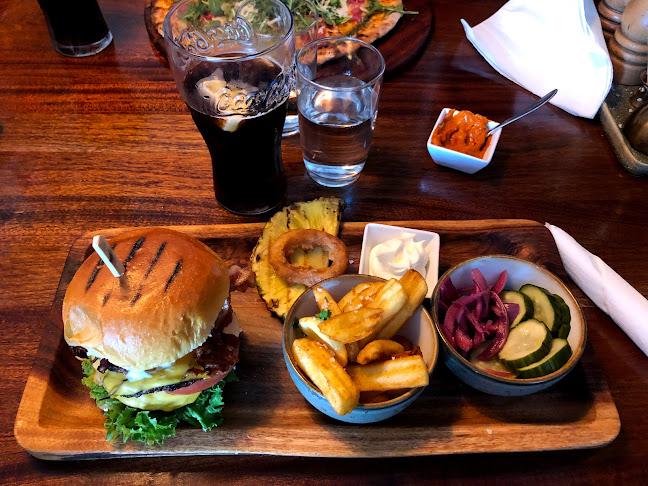 Comentarii opinii despre Perron 1