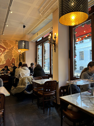 Comentarii opinii despre Cafe Oscar