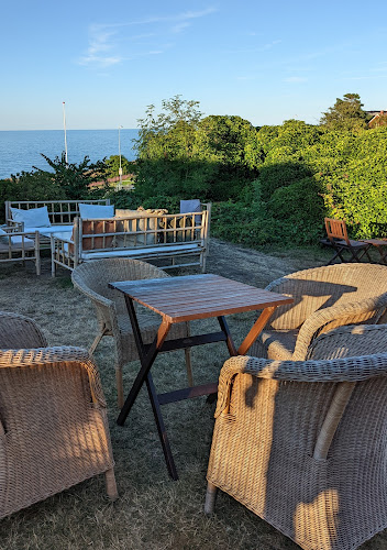 The Falcon Hotel & Restaurant - Gastronomi og hotelvirksomhed