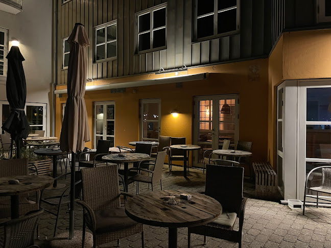 Comentarii opinii despre Surf Café