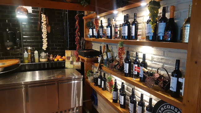 Konstantinobel - Gastronomi og hotelvirksomhed