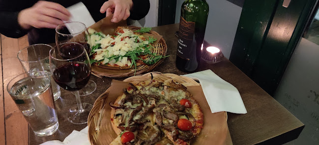 Comentarii opinii despre Mackies Pizza & Cantina