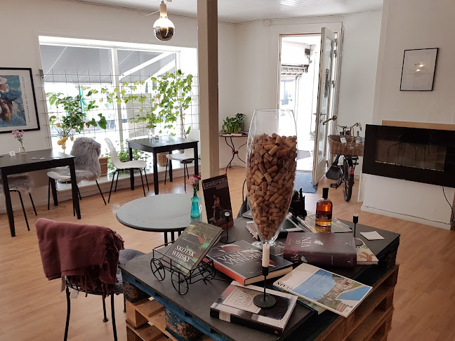 Comentarii opinii despre Mosby Vine - V/ Thomas Aasklint