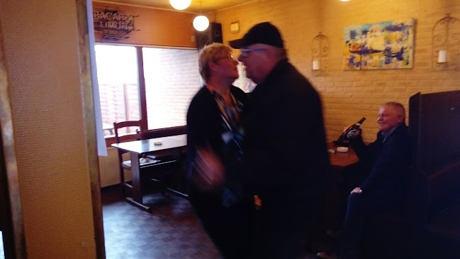 Opinii despre Restaurant Vikingehuset în Rødding - Gastronomi og hotelvirksomhed