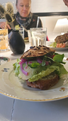 Café T - Gastronomi og hotelvirksomhed