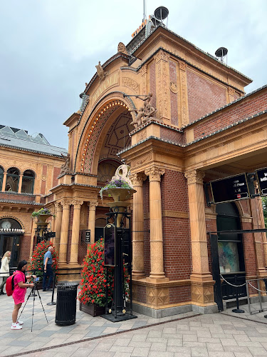 Cocks & Cows Tivoli Food Hall - Indre By